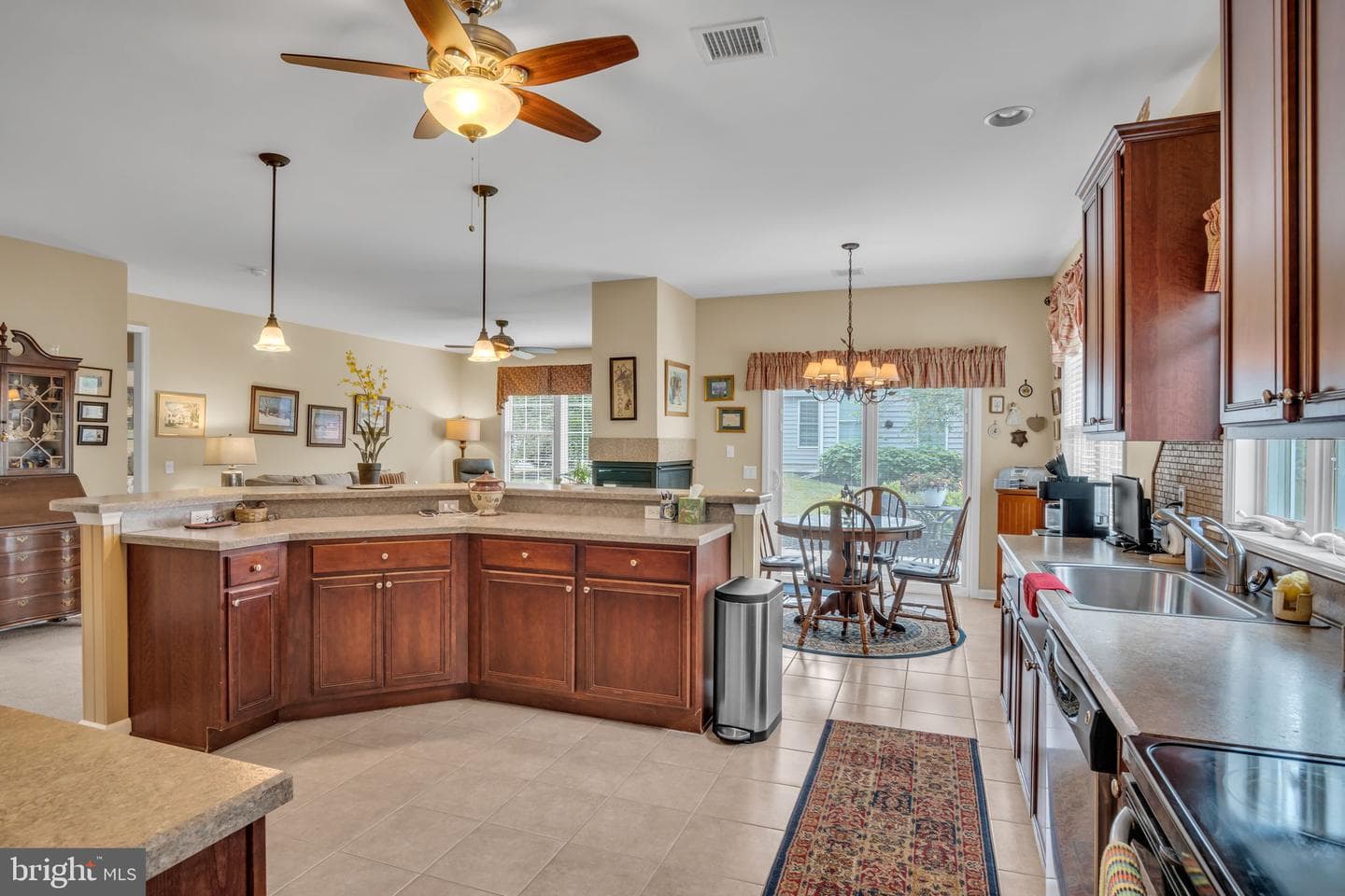298 Founders Way photo 12