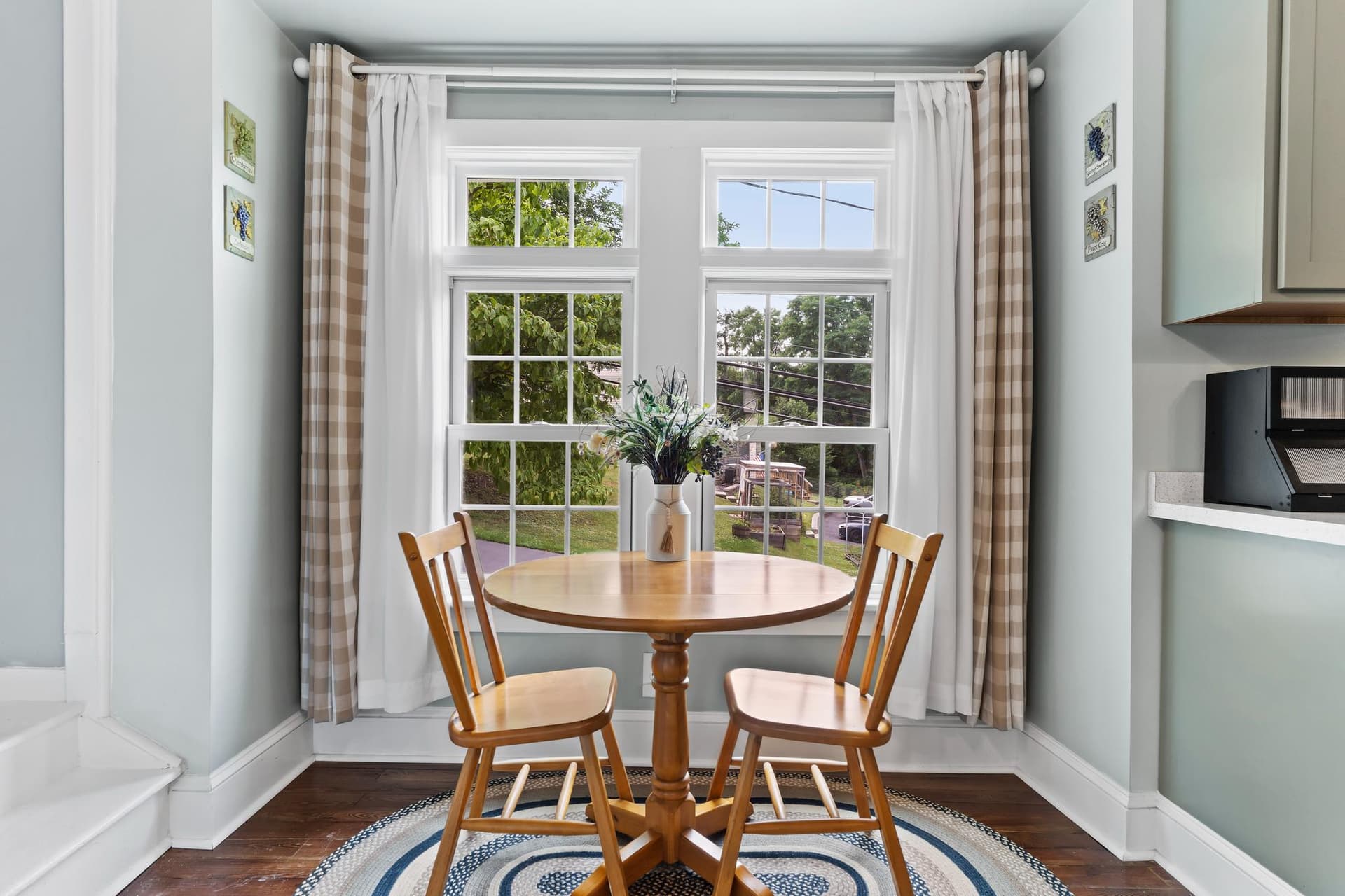 23 E Shady Lane photo 10