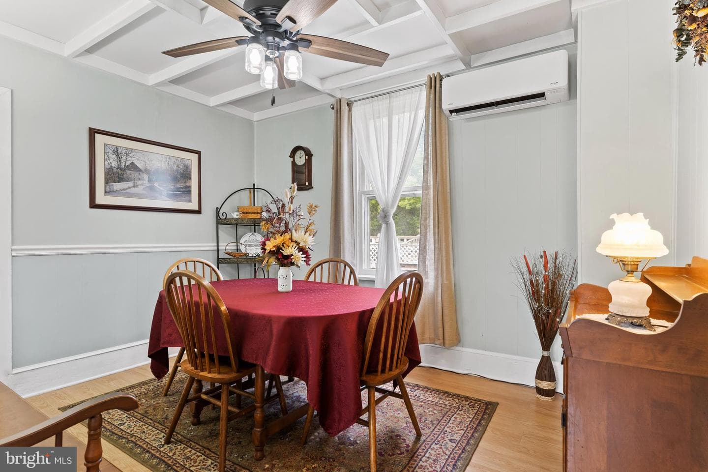 23 E Shady Lane photo 16