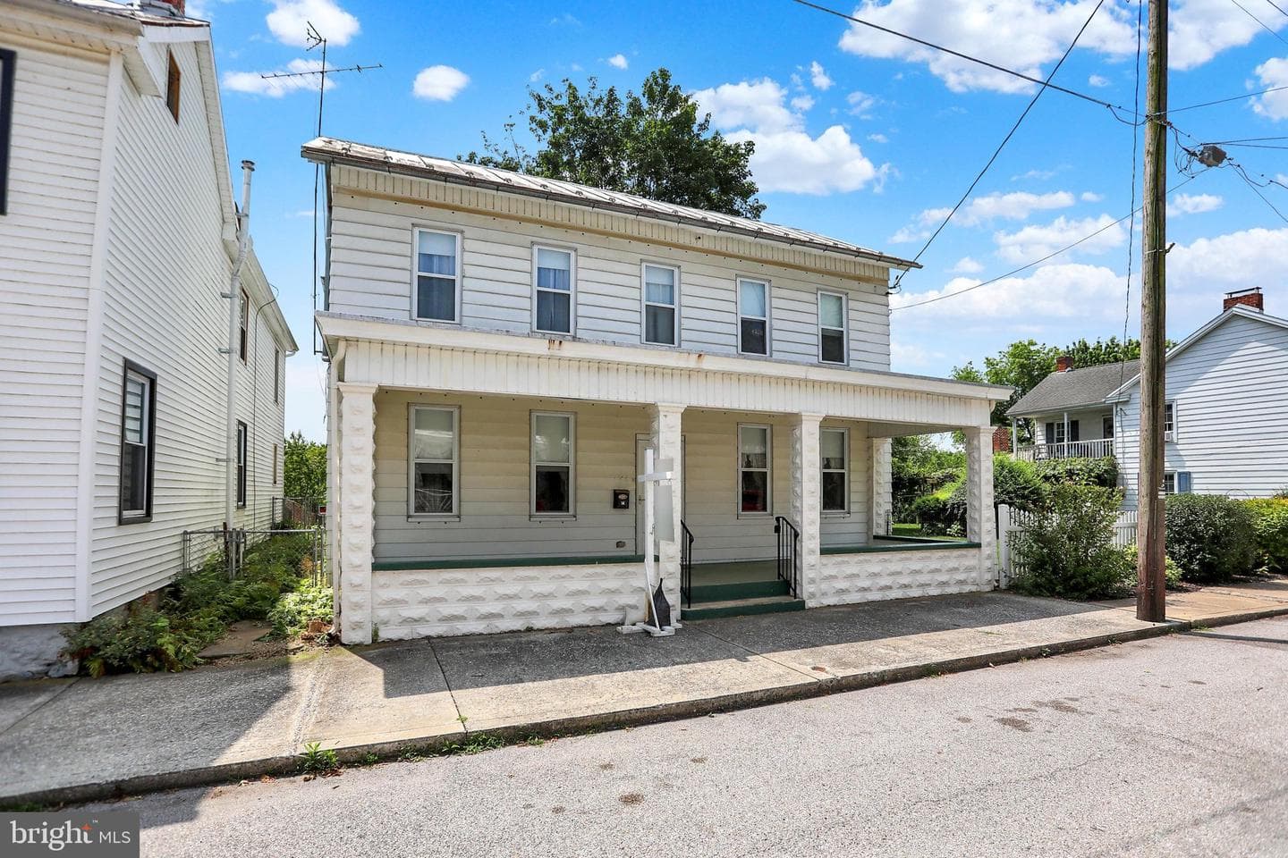14 Chestnut Street, Newville