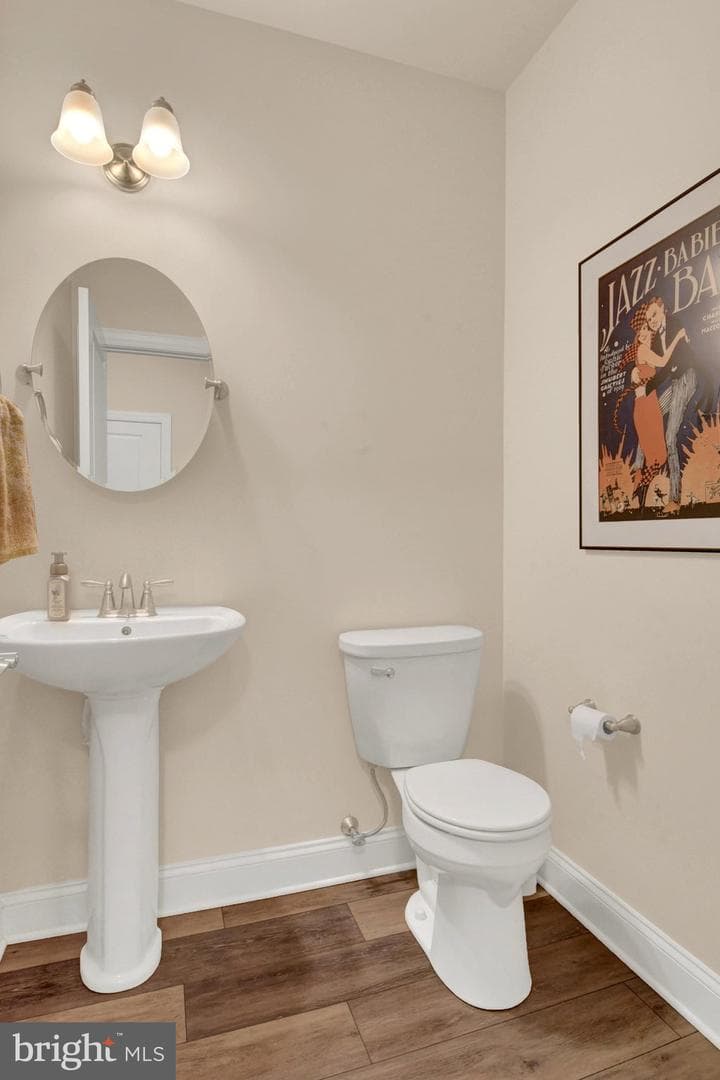525 Joseph Court photo 15