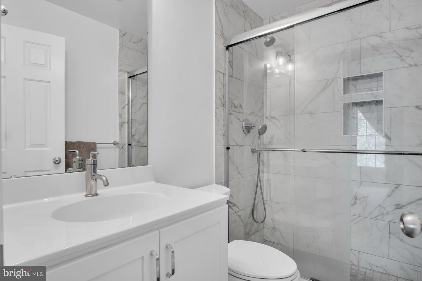 477 Delancey Court photo 25