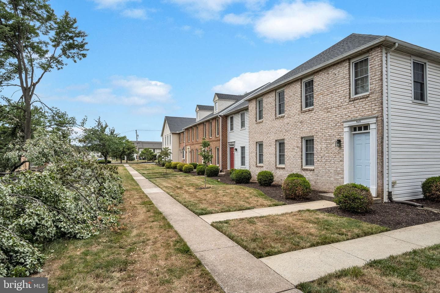 477 Delancey Court photo 31