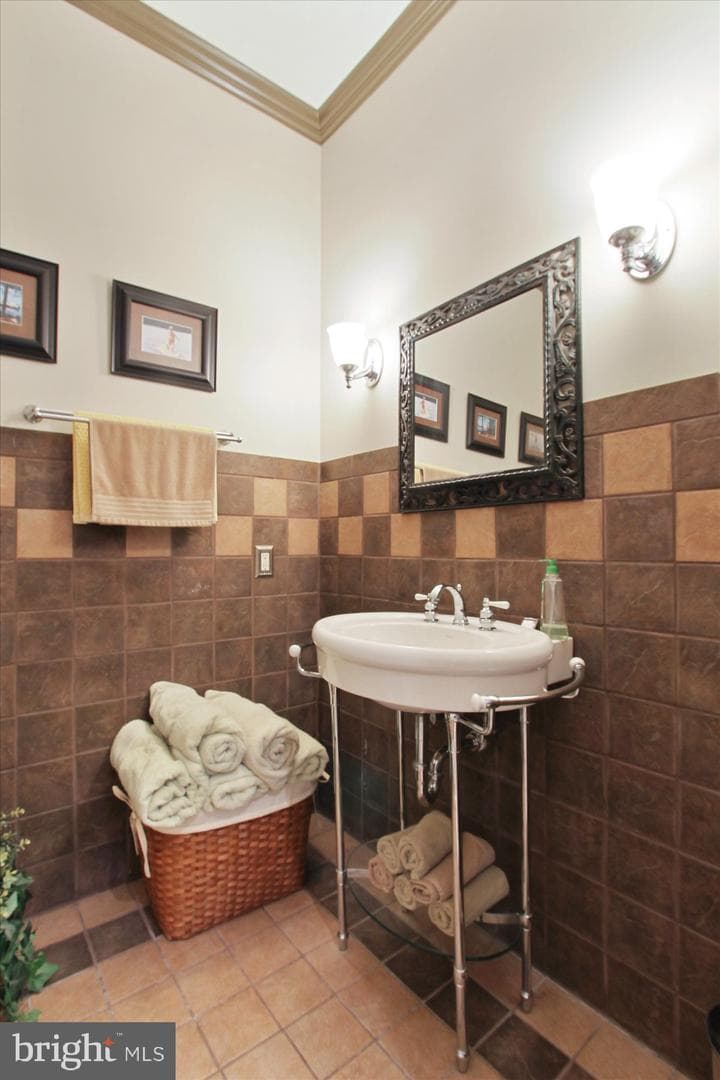 60 Southside Drive photo 49