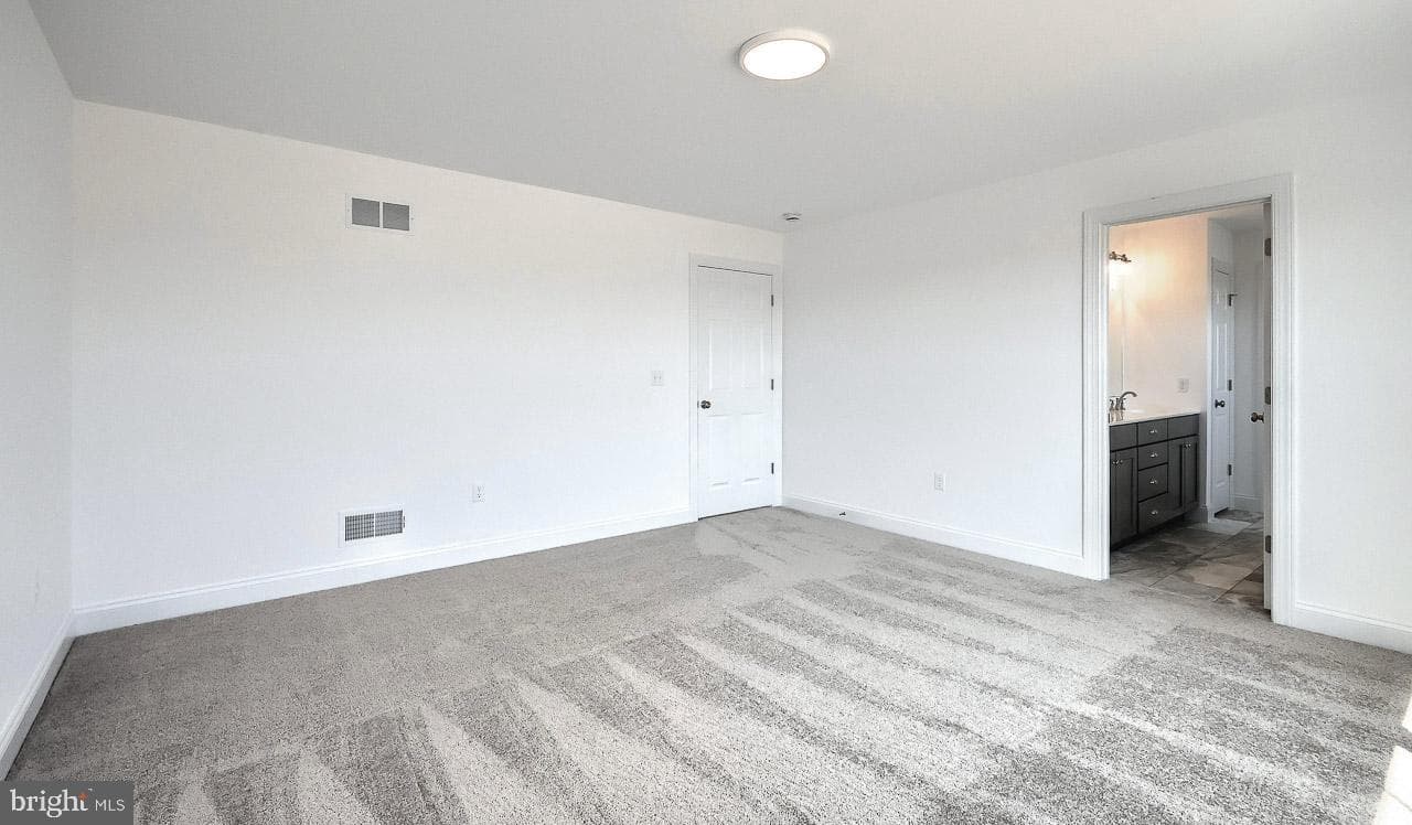 610 Estate Drive photo 25
