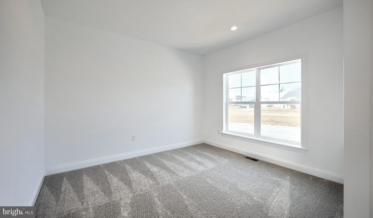 610 Estate Drive photo 5