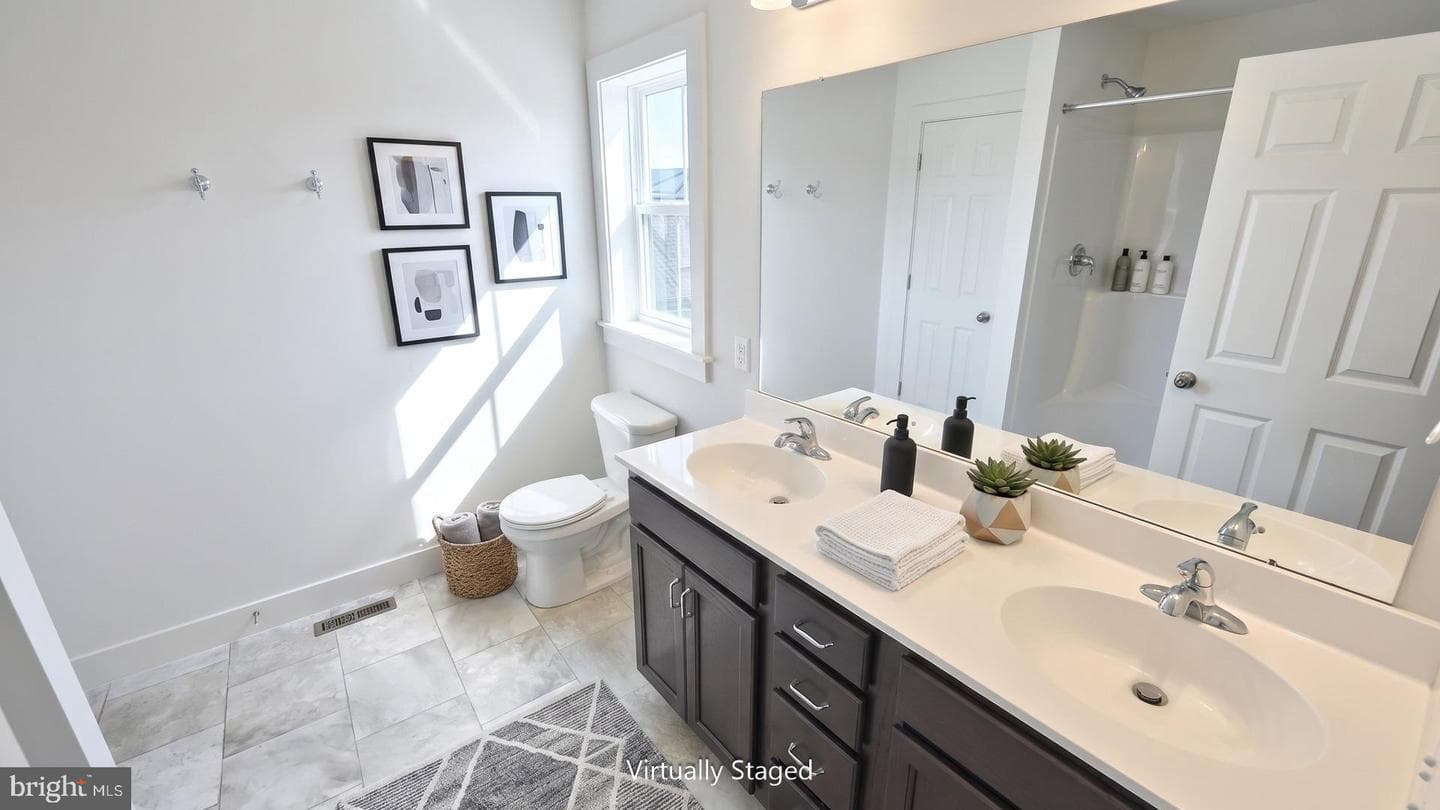 102 Madison Drive photo 6