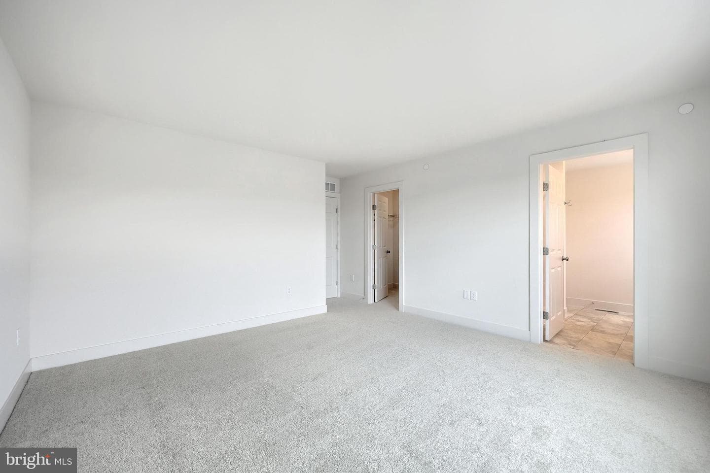 105 Madison Drive photo 18
