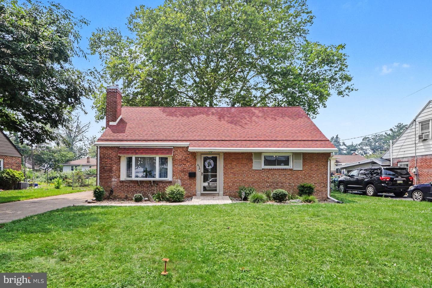 414 Appletree Road photo 2