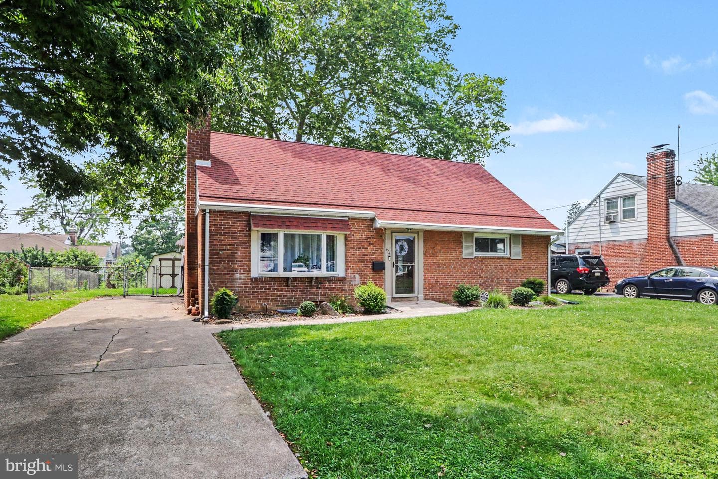 414 Appletree Road photo 3