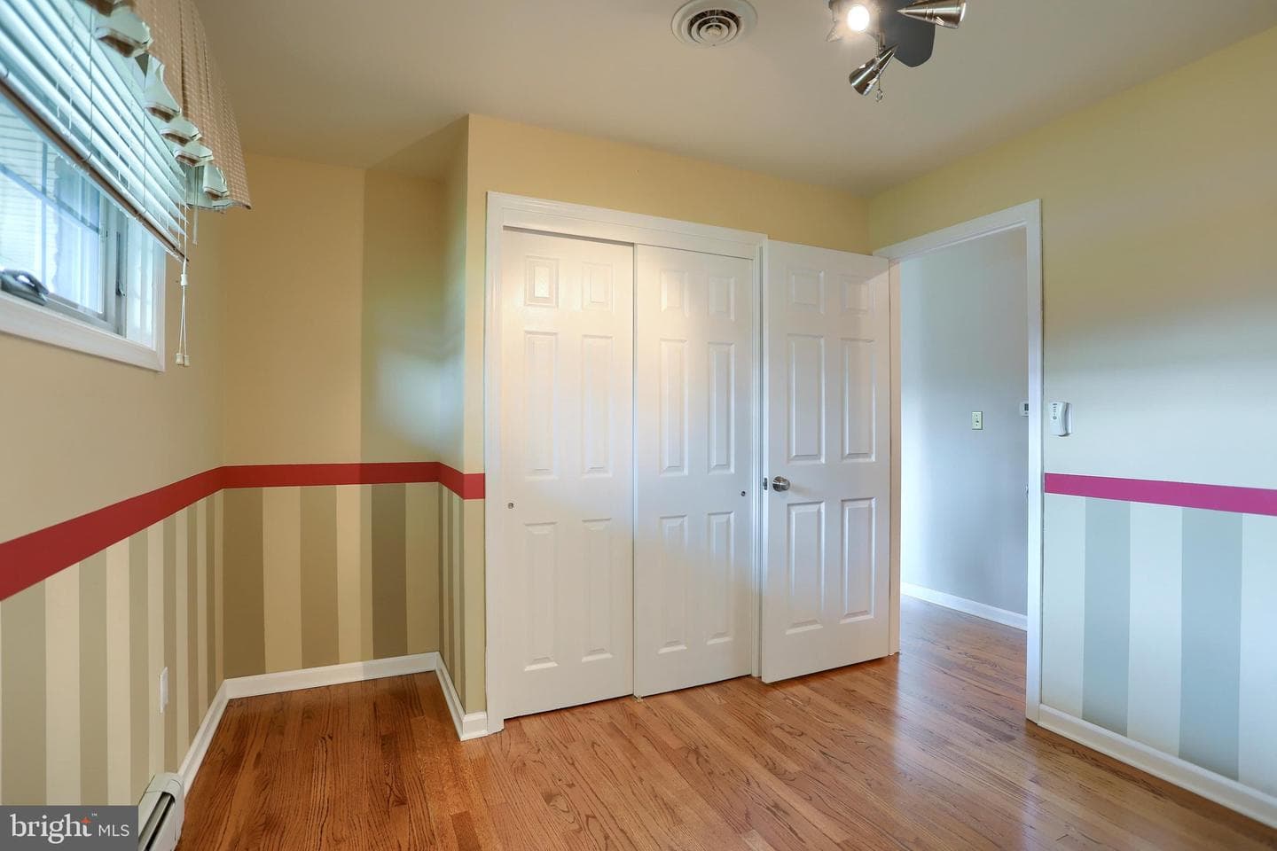 23 Columbia Drive photo 16