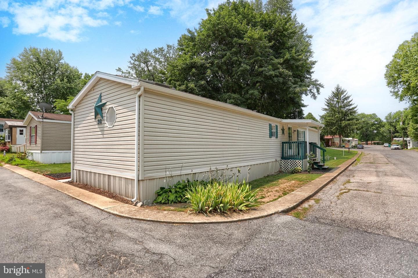 36 Garden Parkway photo 3