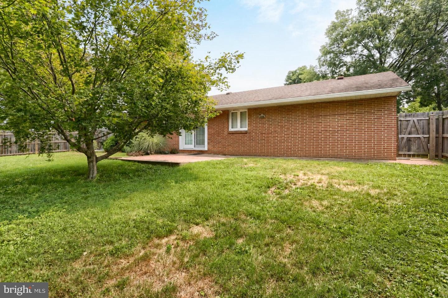 26 Amherst Drive photo 36