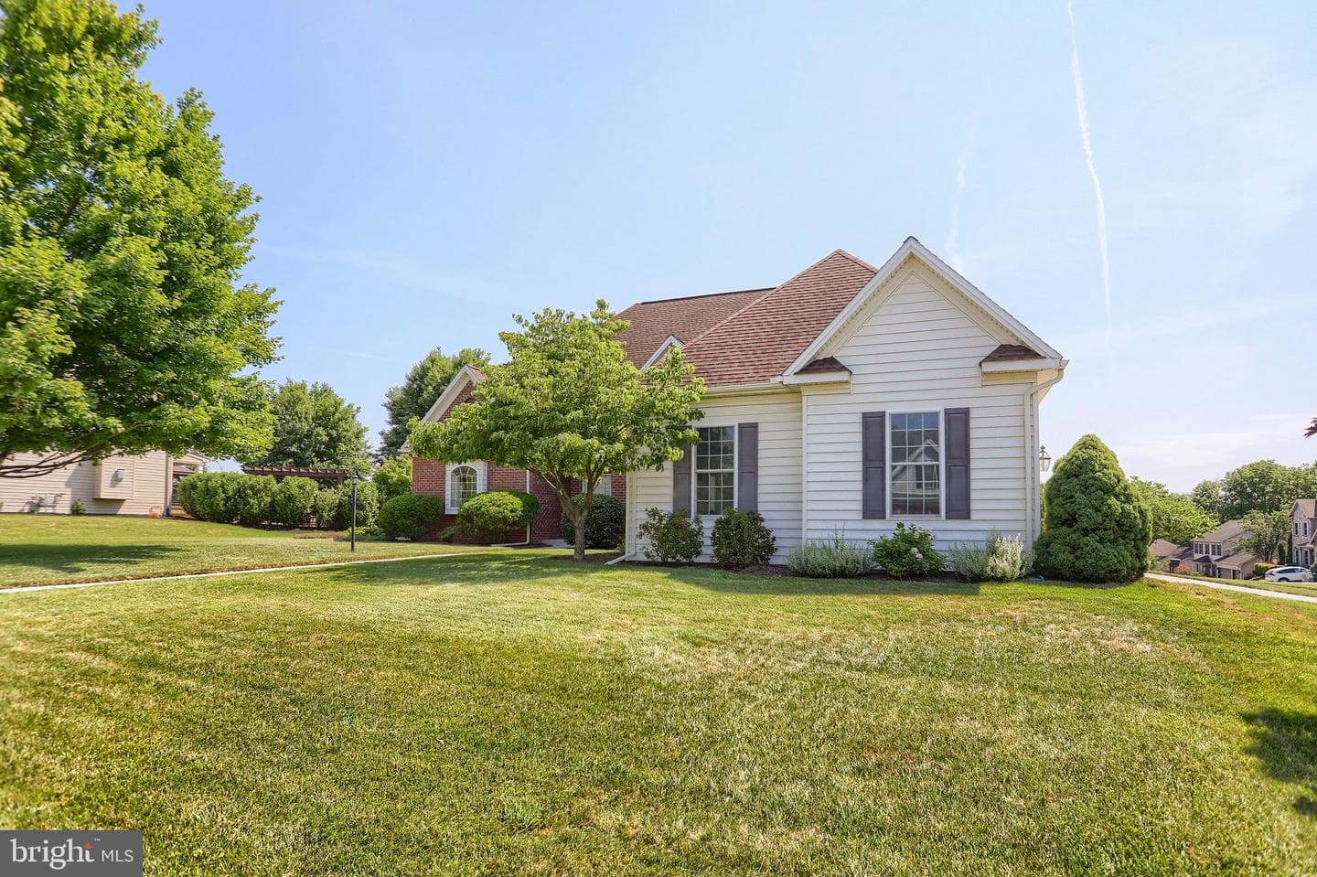 5127 Jennifer Circle photo 3