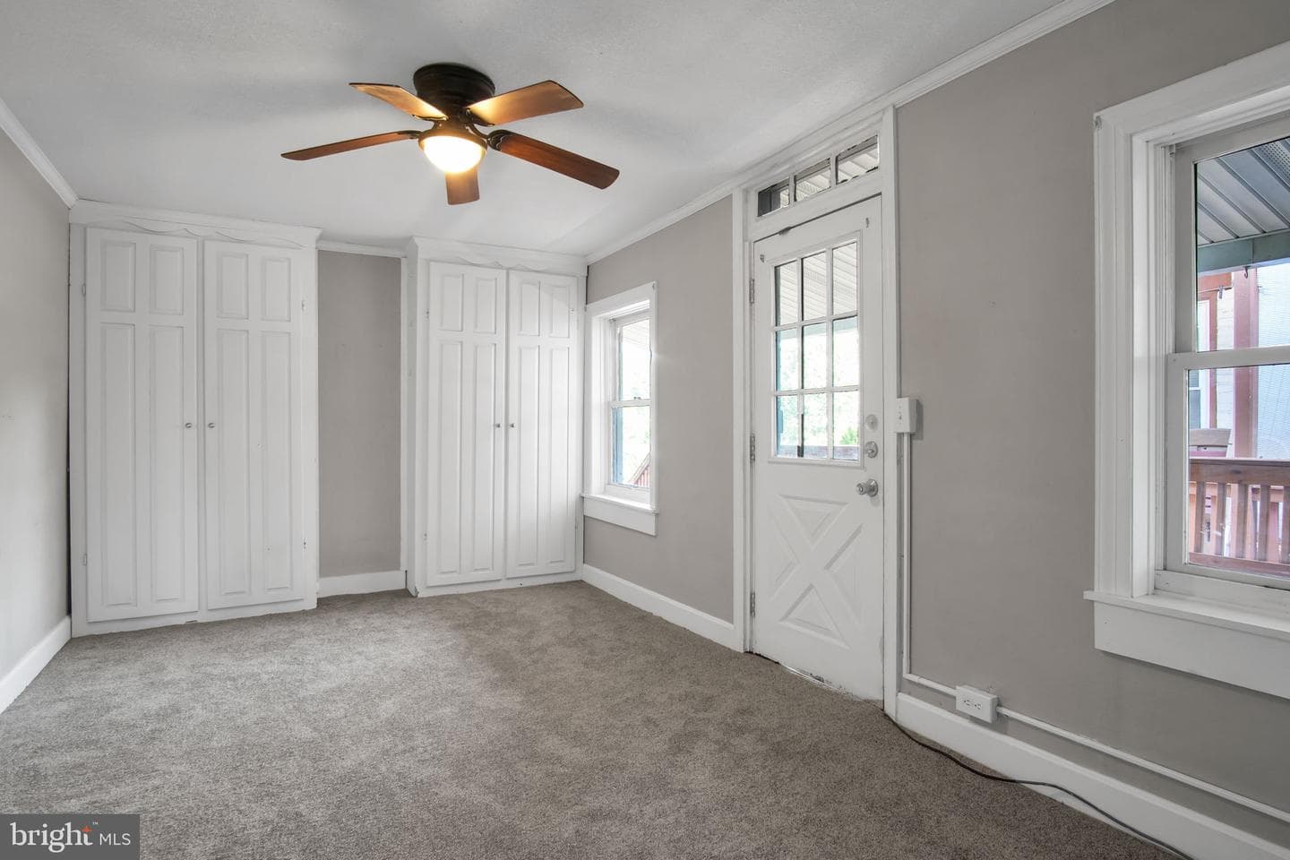 151 S East Street photo 17