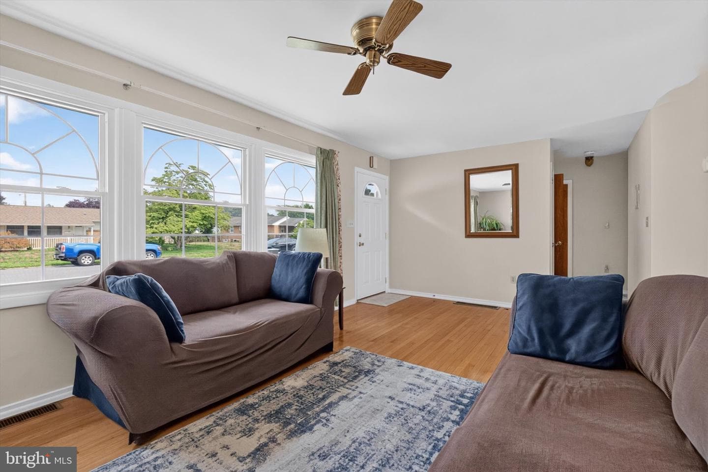 134 Yorkshire Drive photo 4