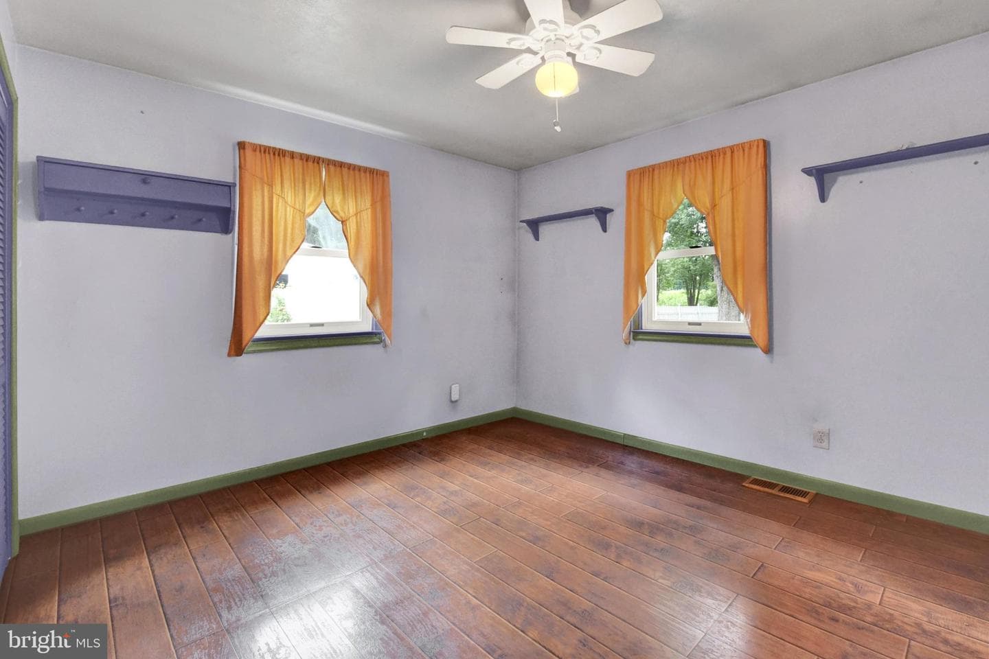 405 Pine Road photo 10