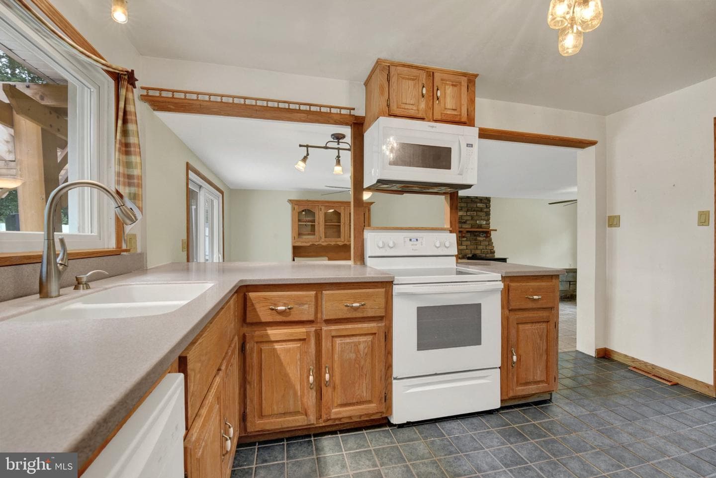 405 Pine Road photo 17