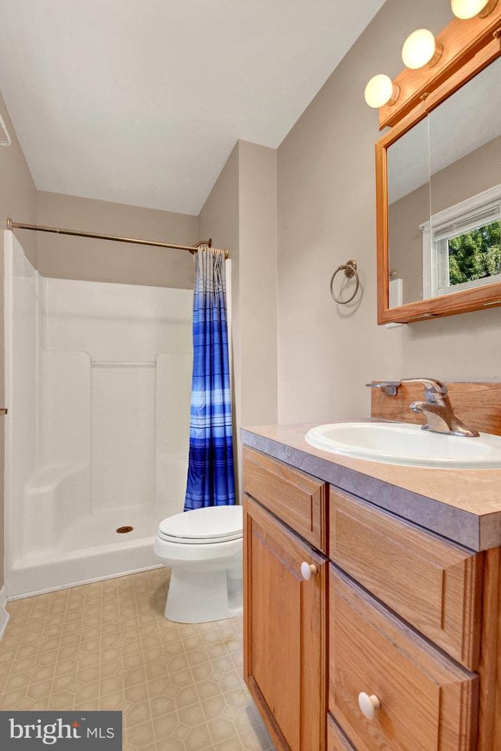 100 Fern Avenue photo 22
