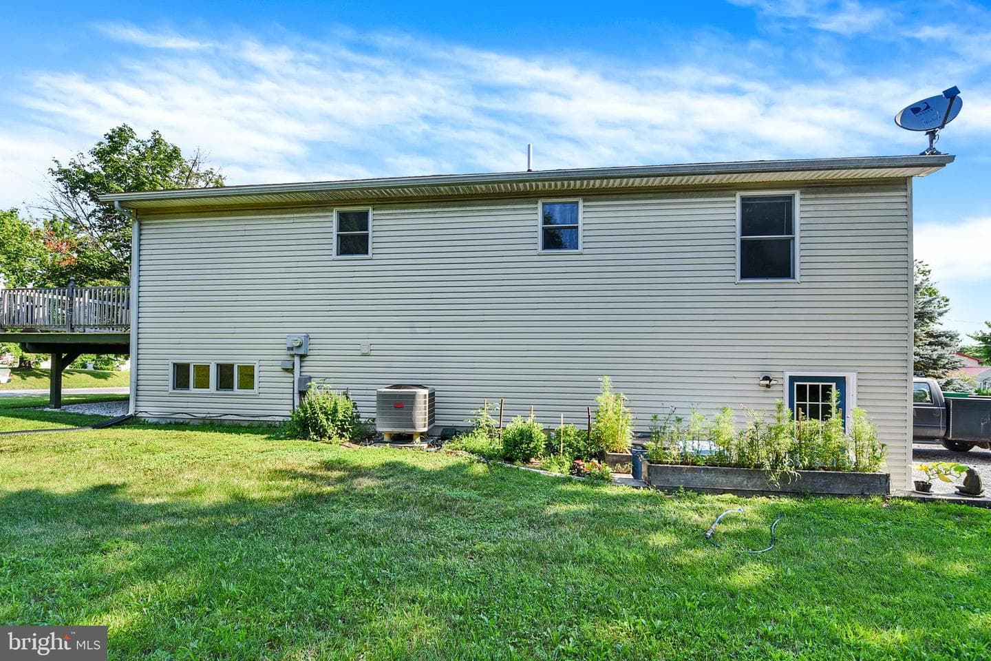 100 Fern Avenue photo 32