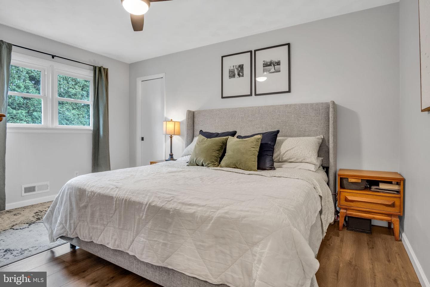 112 W Green Street photo 11