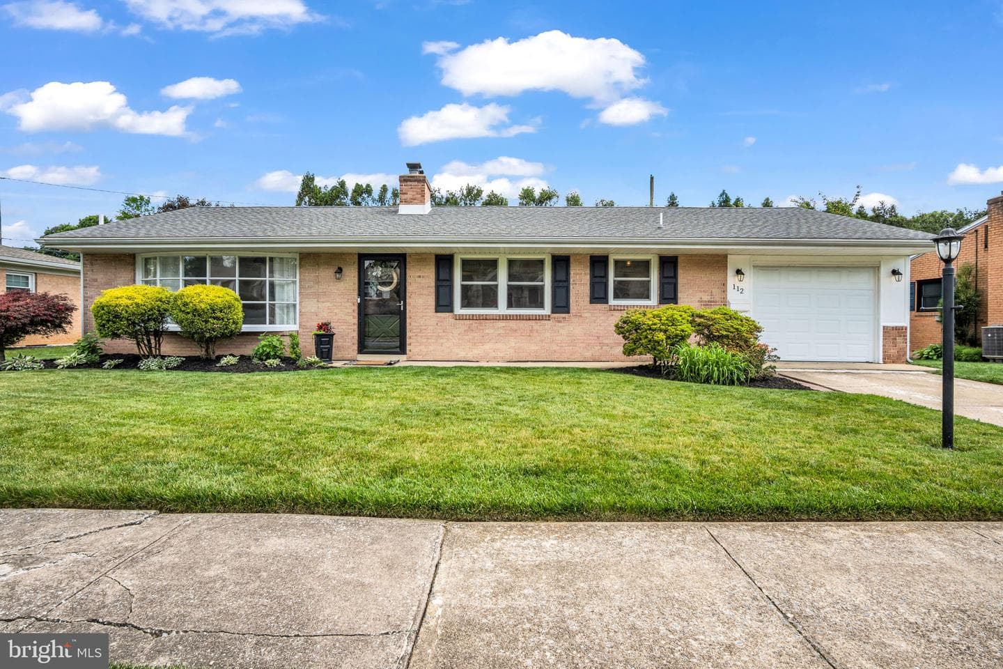 112 W Green Street photo 25