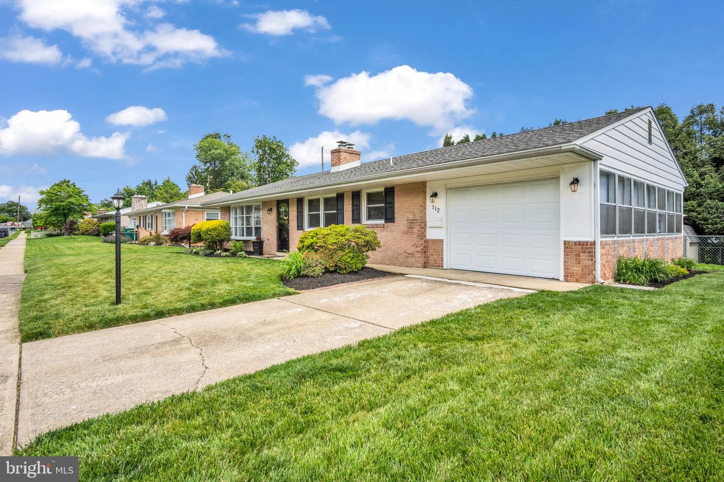 112 W Green Street photo 27