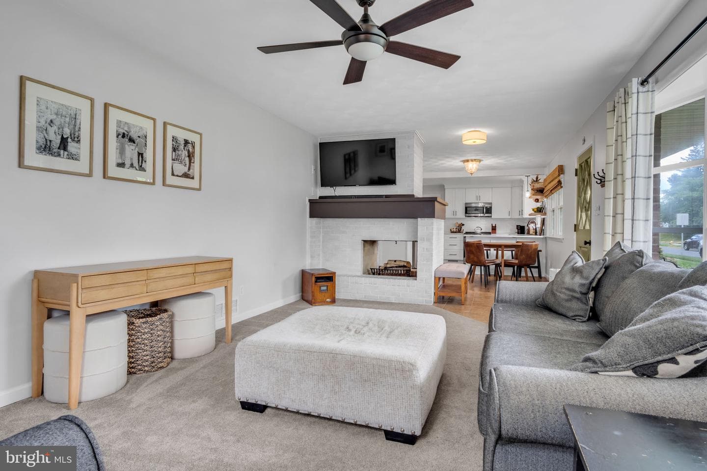 112 W Green Street photo 4