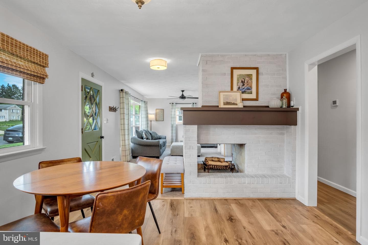 112 W Green Street photo 6