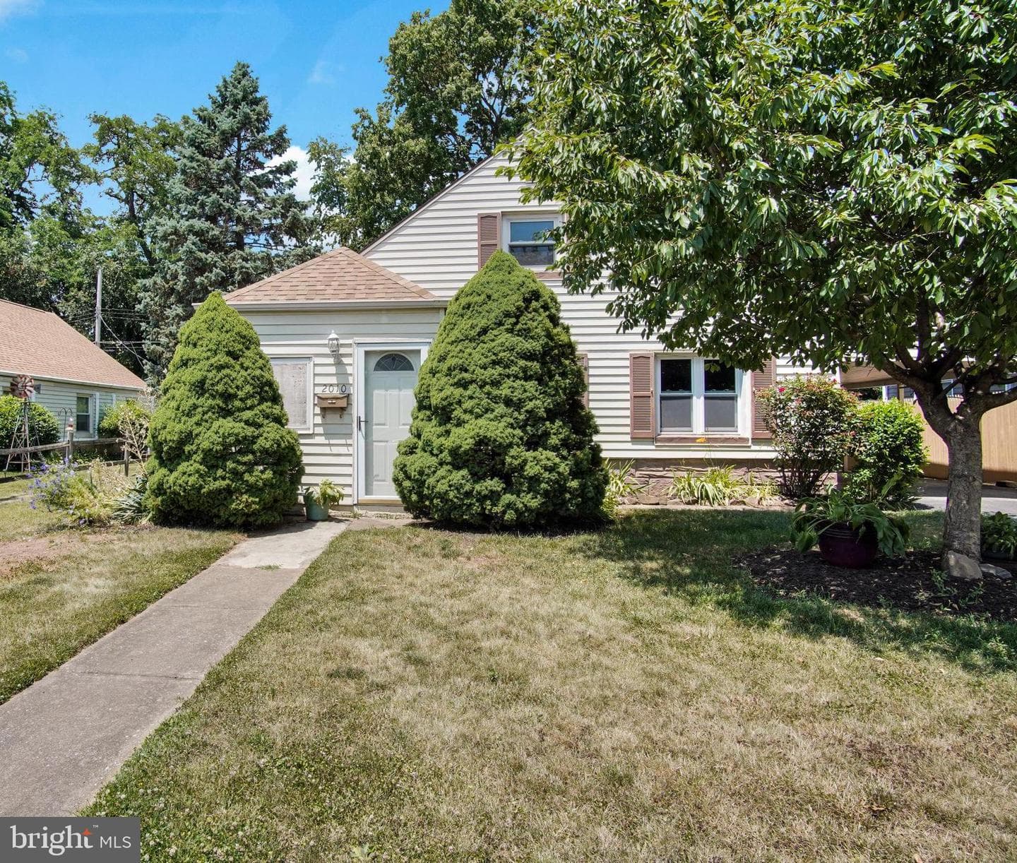 2010 Highland Circle photo 1