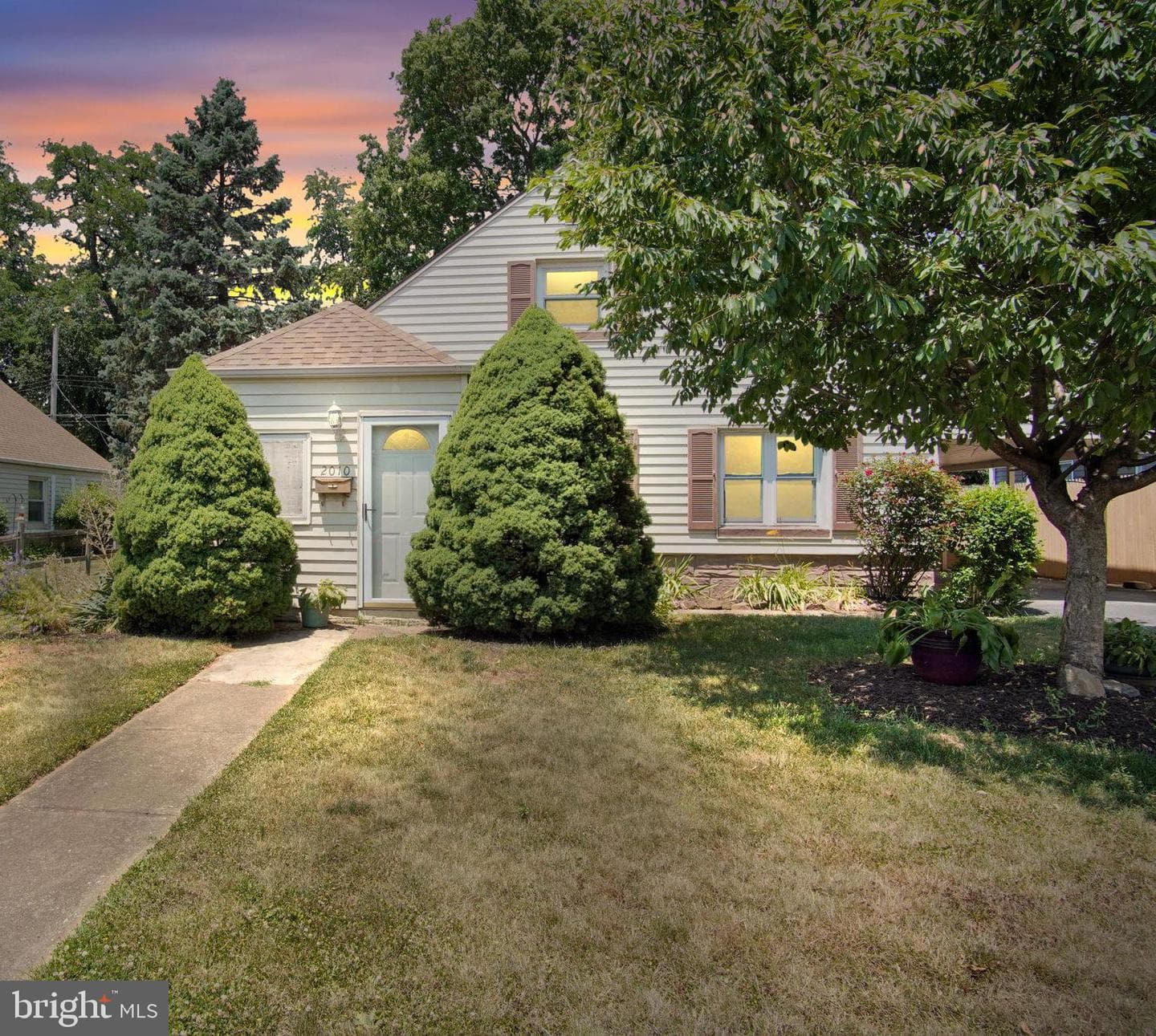 2010 Highland Circle photo 2