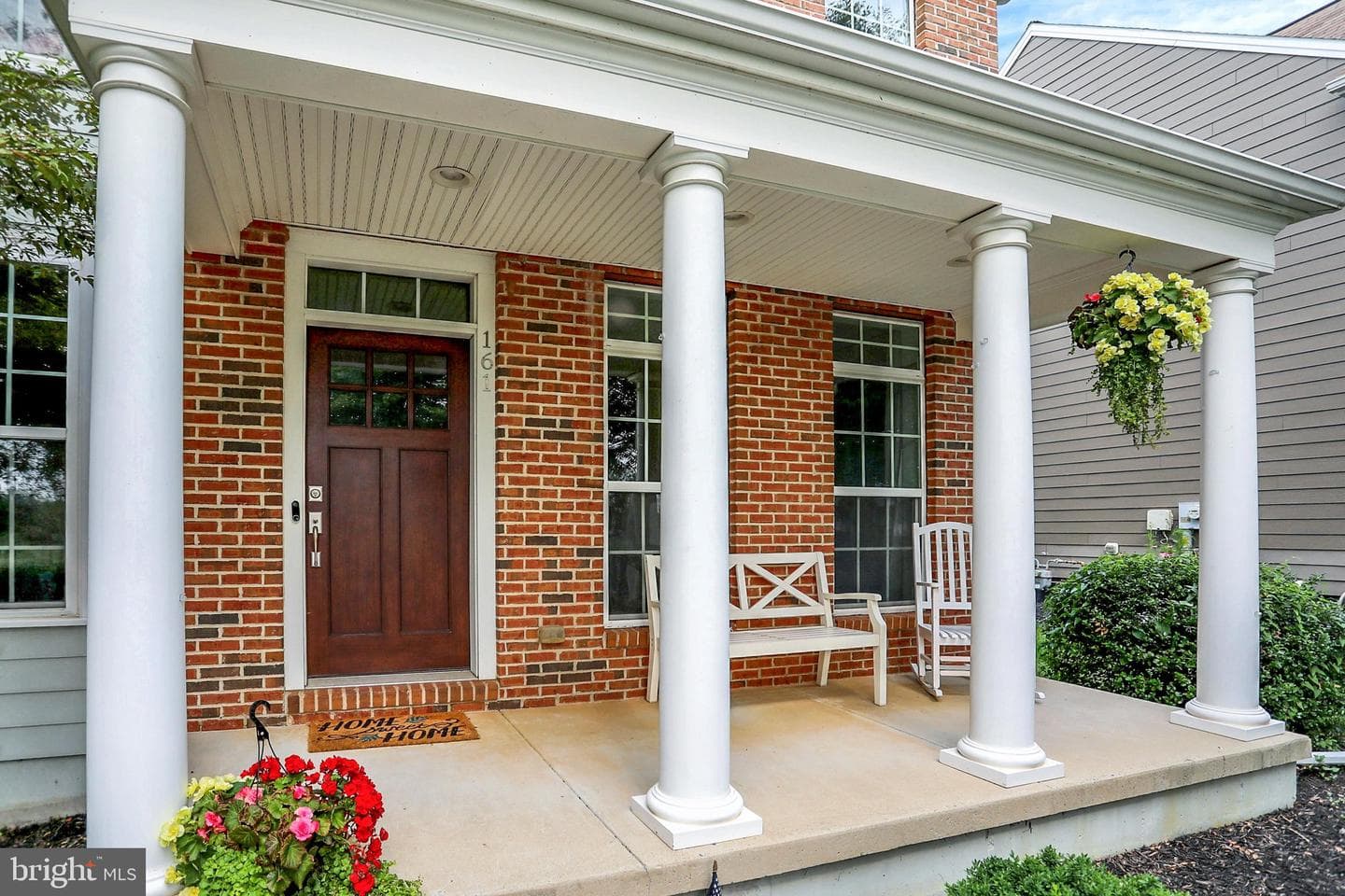 161 Walden Way photo 4