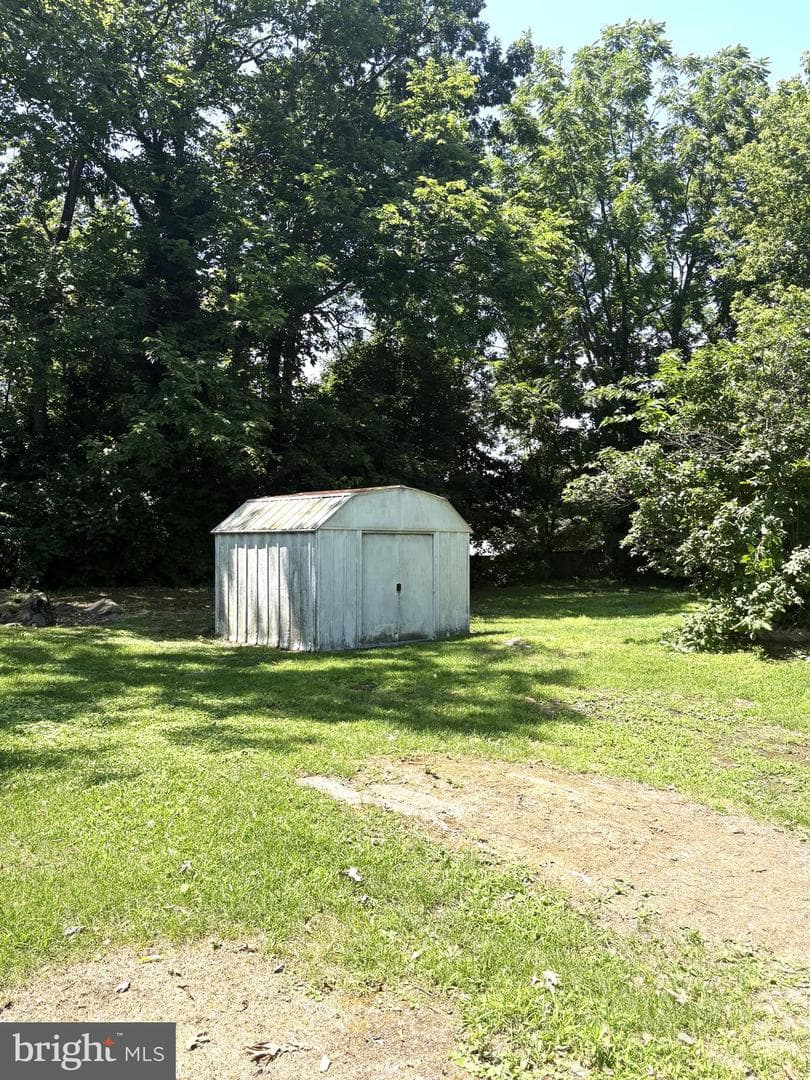 22 Fairview Street photo 14
