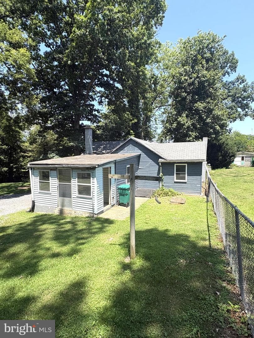22 Fairview Street photo 4