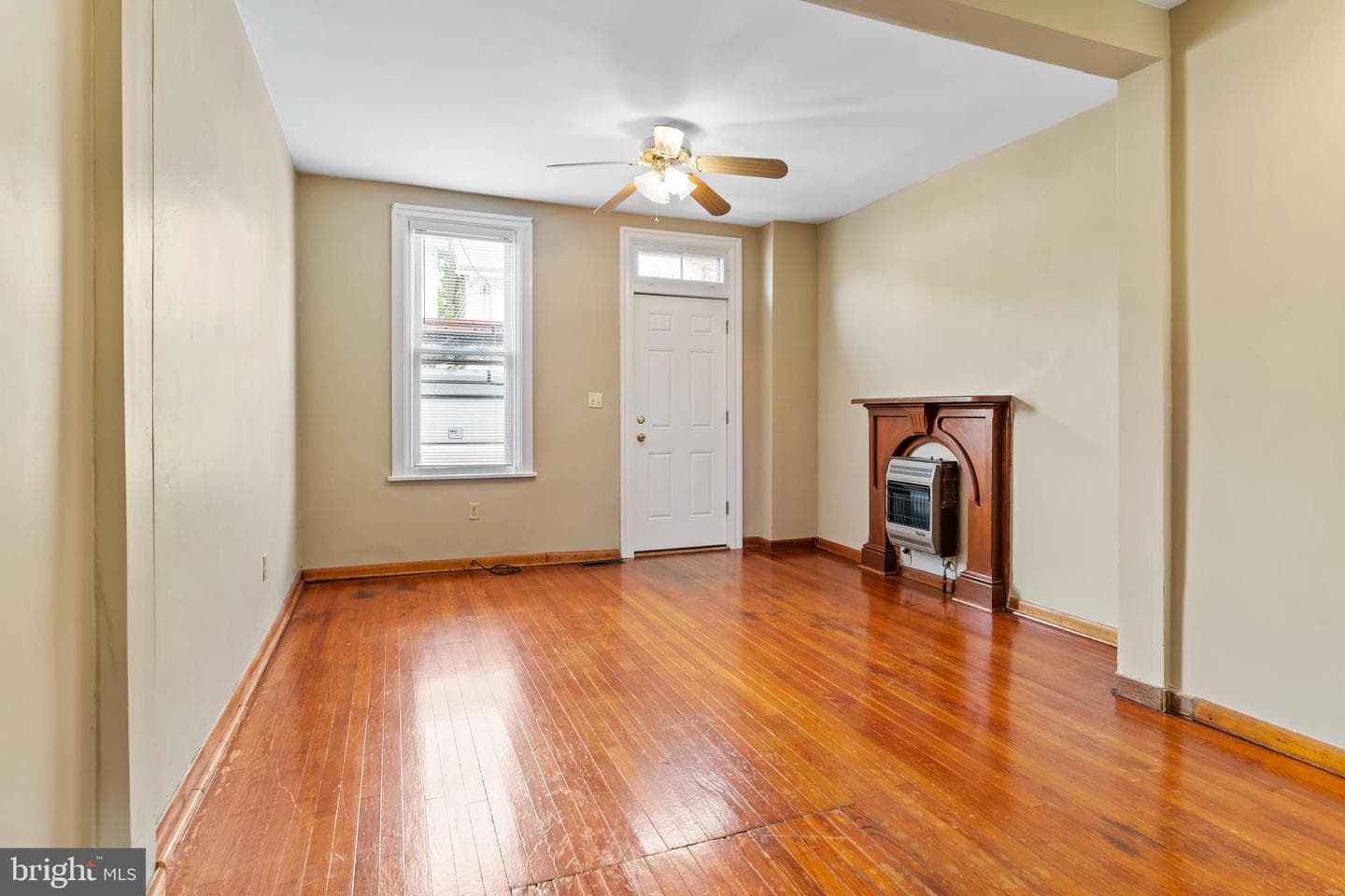 54 E Penn Street photo 15