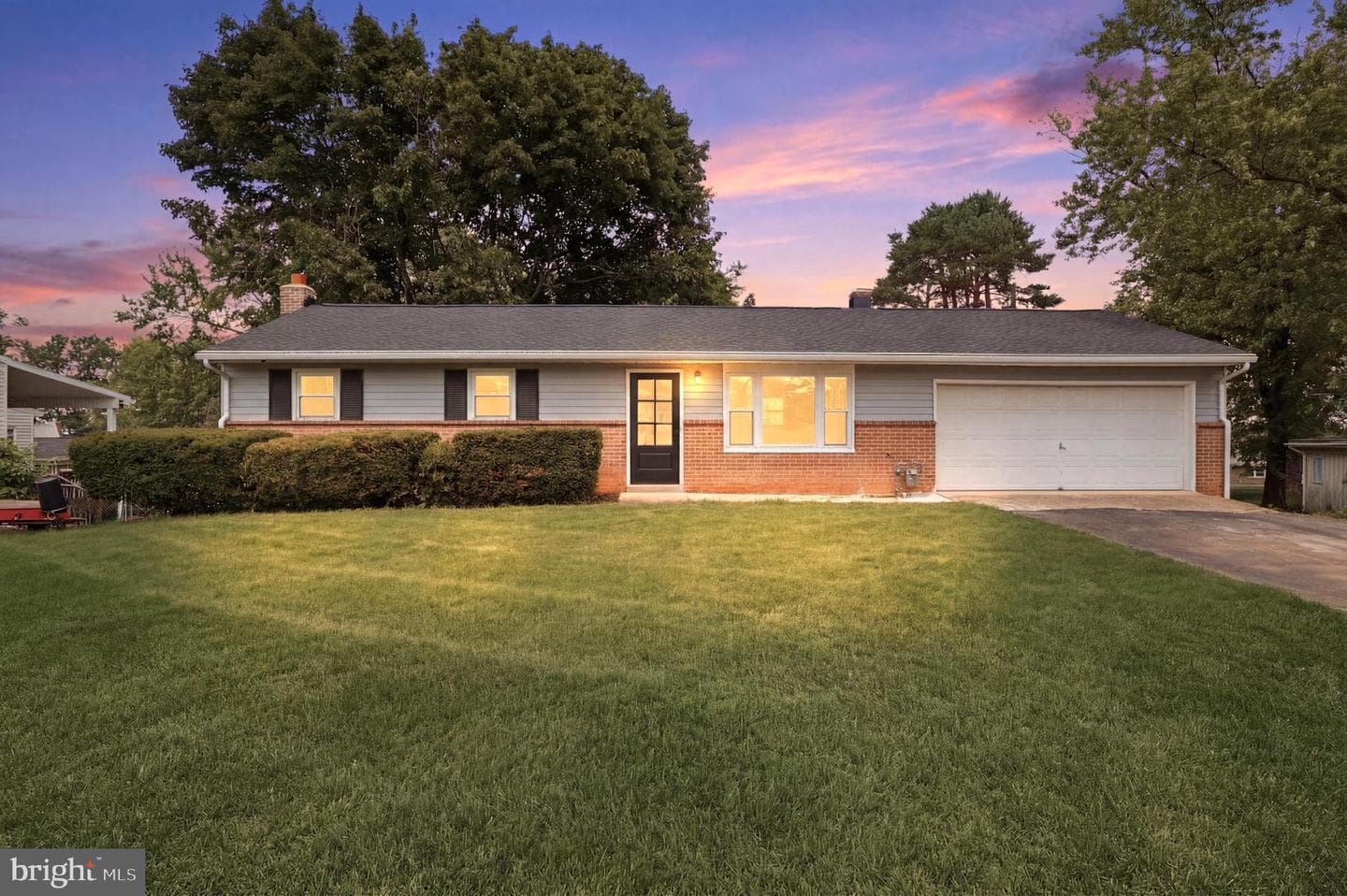 5013 Lenker Street, Mechanicsburg