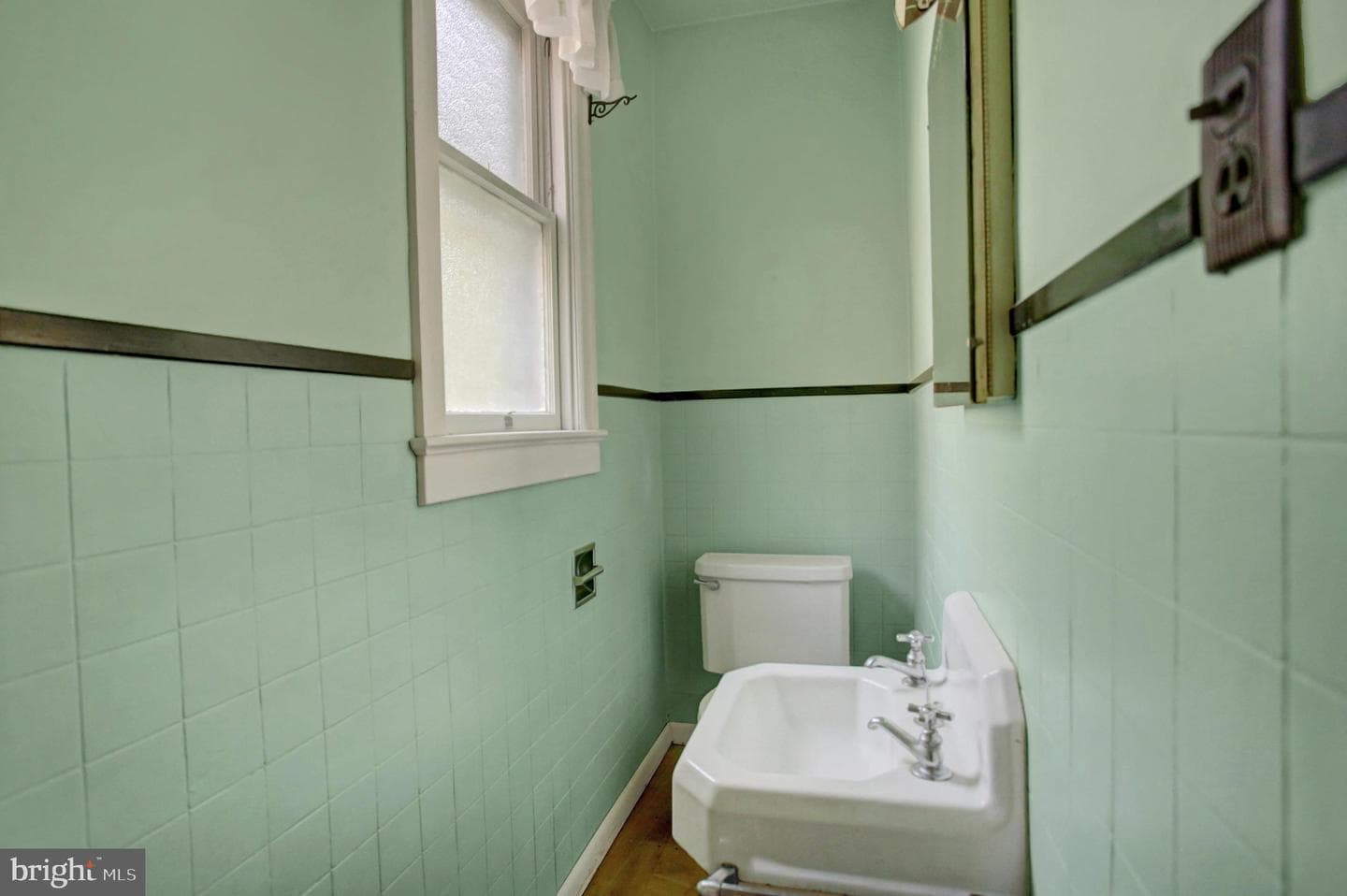 139 A St photo 10