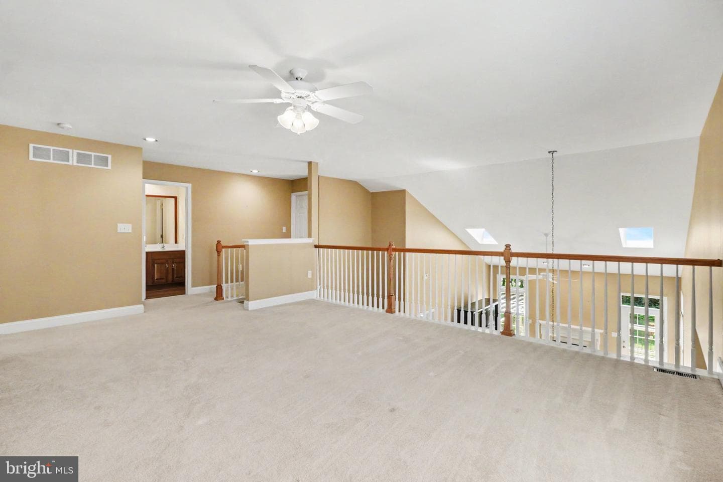 1530 Amherst Court photo 15