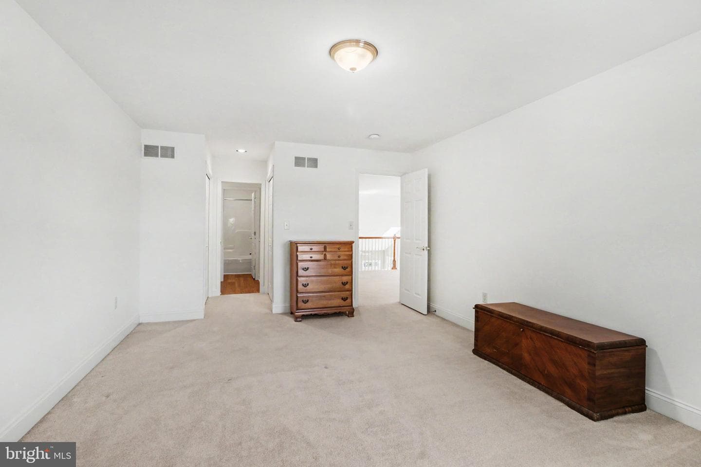 1530 Amherst Court photo 21