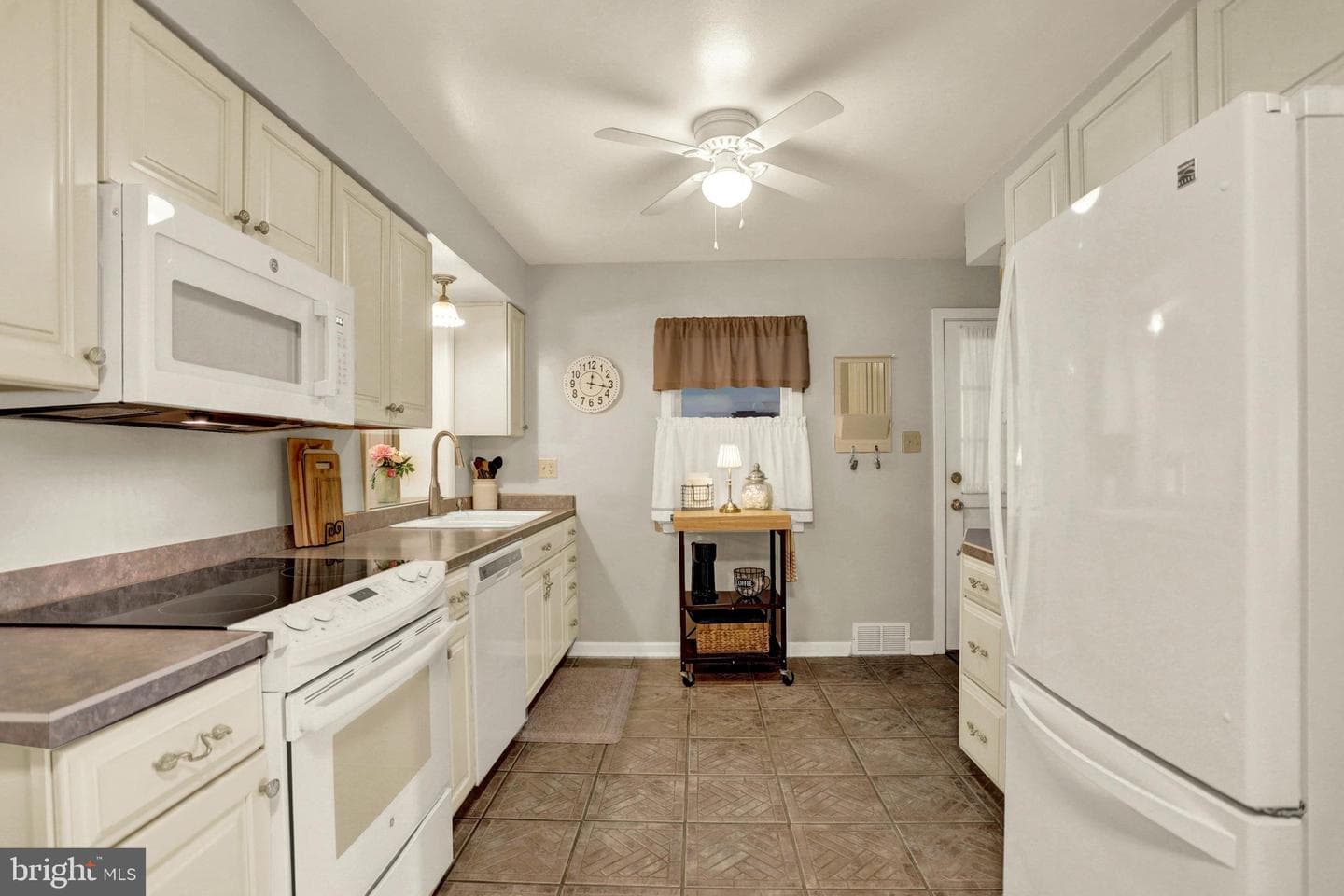 214 Ridge Hill Road photo 10