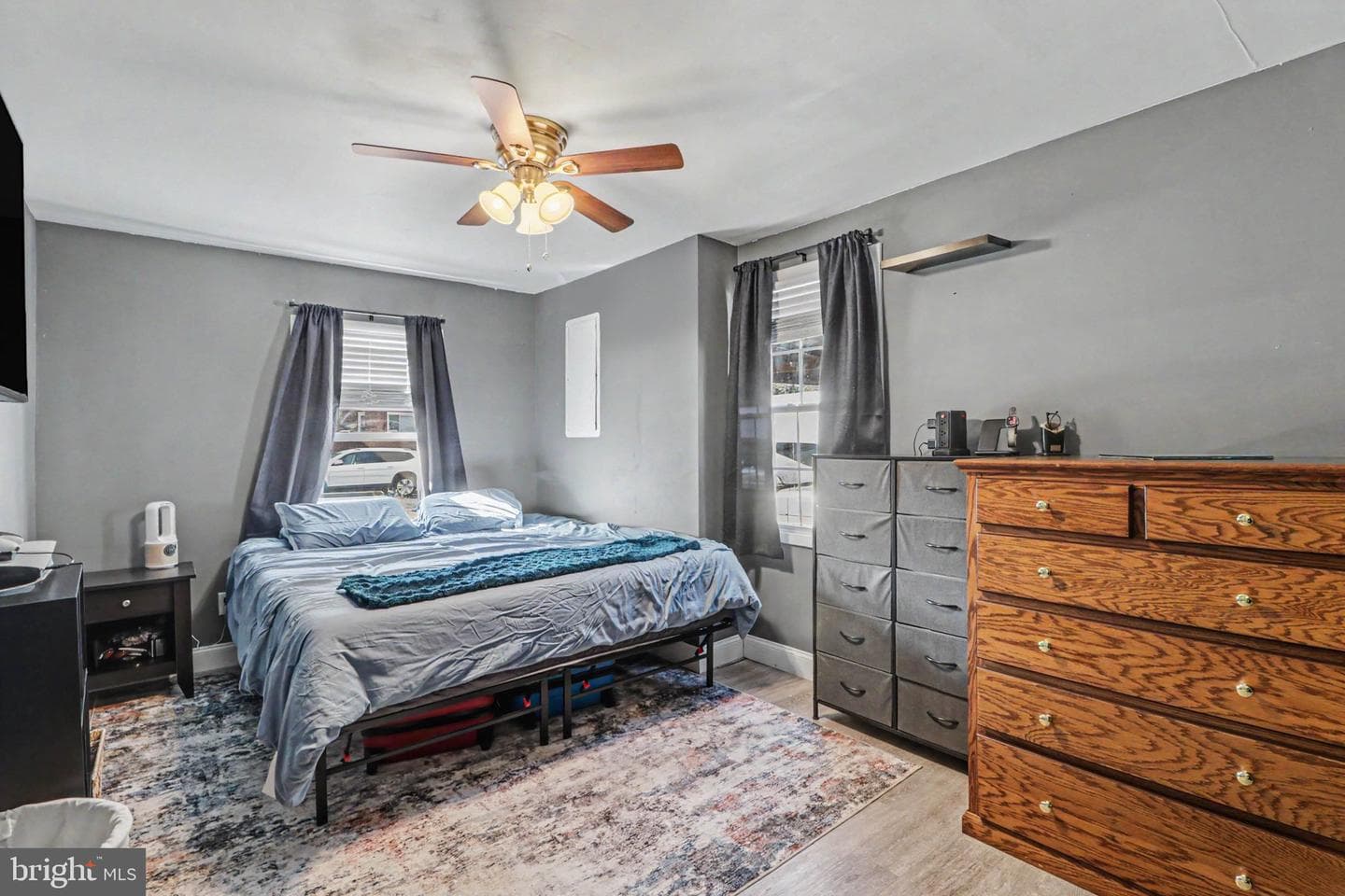 289 Clark Street photo 11