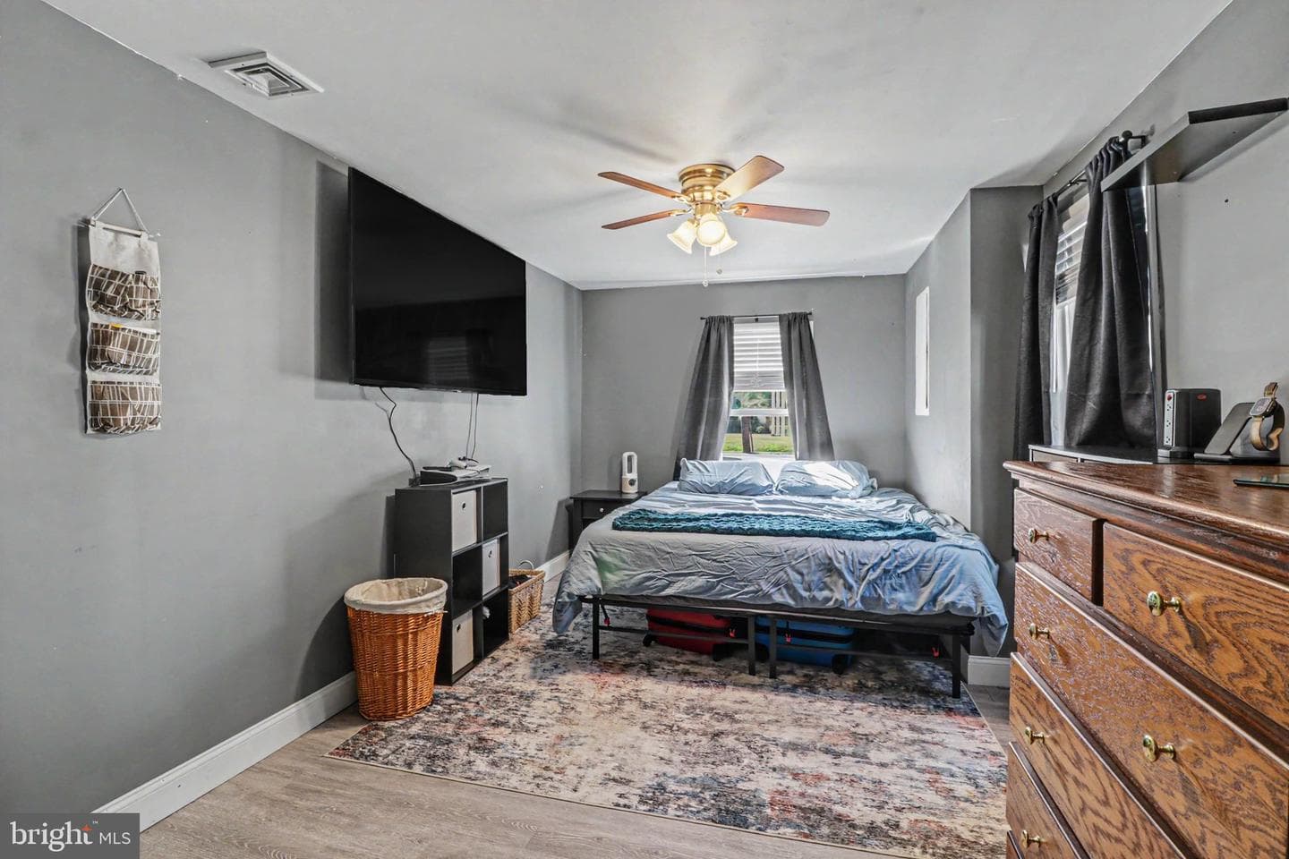 289 Clark Street photo 12