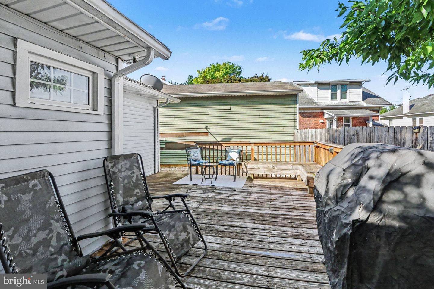 289 Clark Street photo 23
