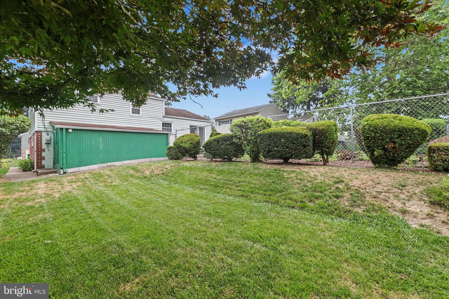 127 Henry Road photo 29