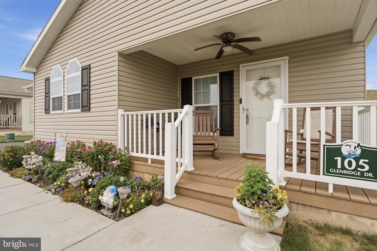 105 Glenridge Drive photo 4