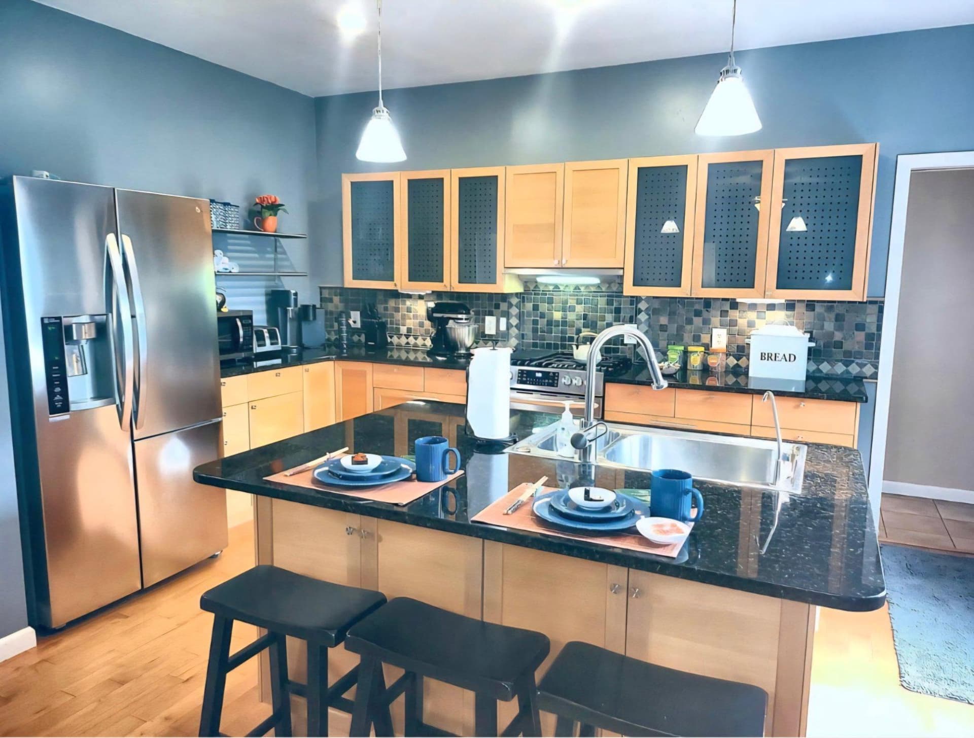 1198 Park Place photo 6