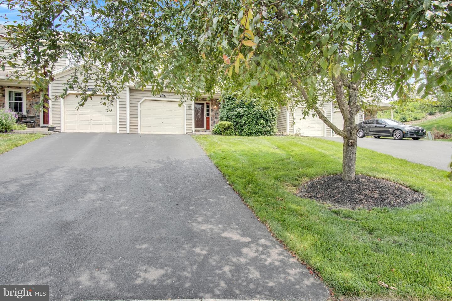 1340 Sugar Maple Court photo 3