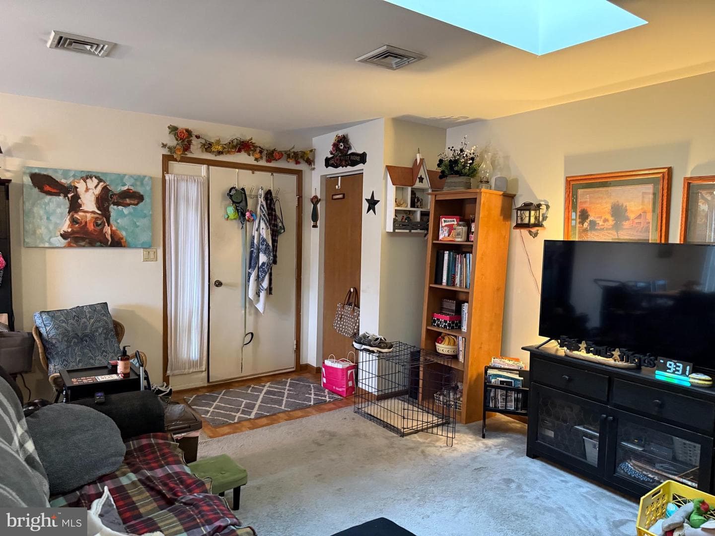 831 Charlotte Way photo 10
