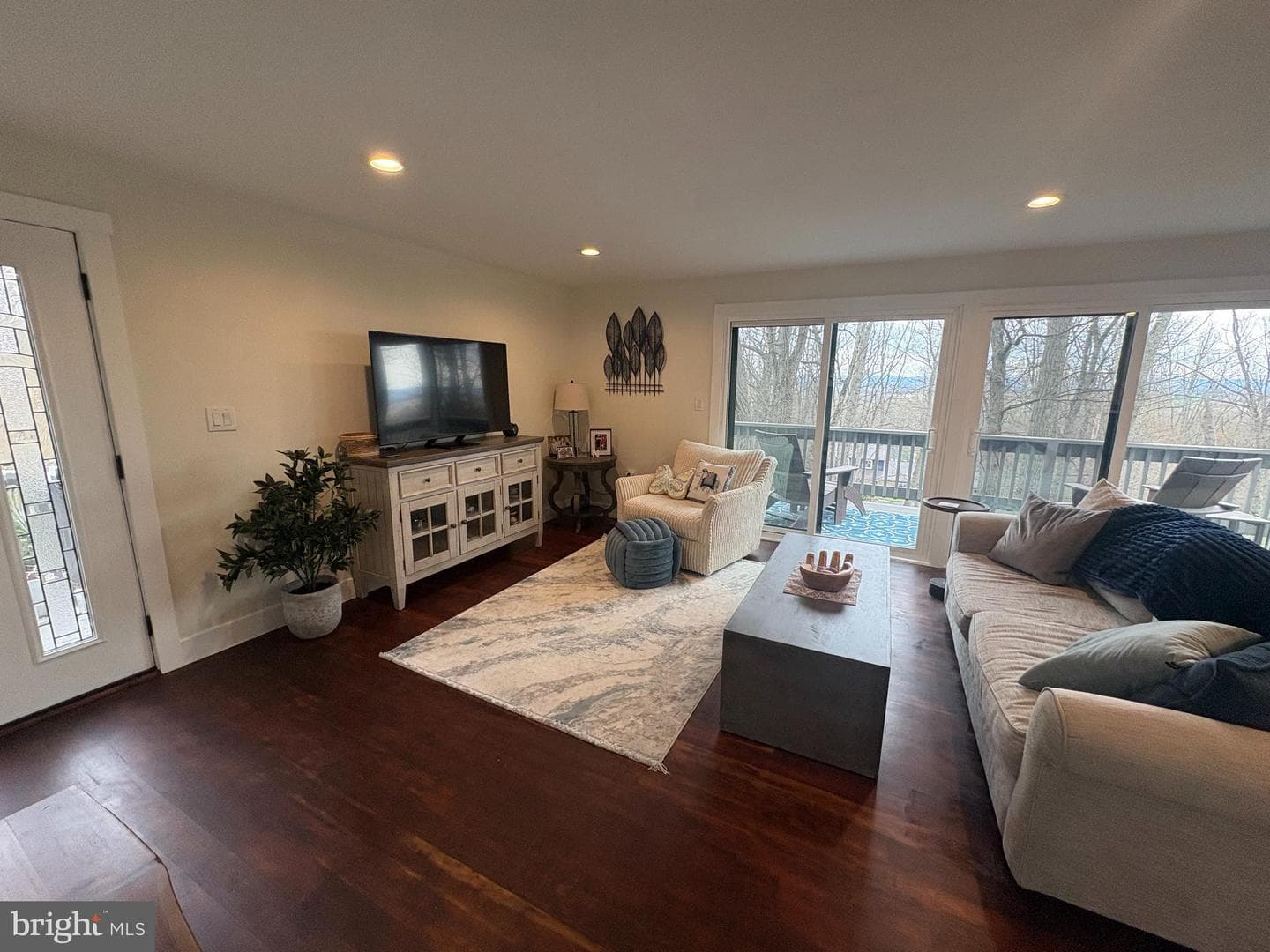 1323 Swope Drive photo 6