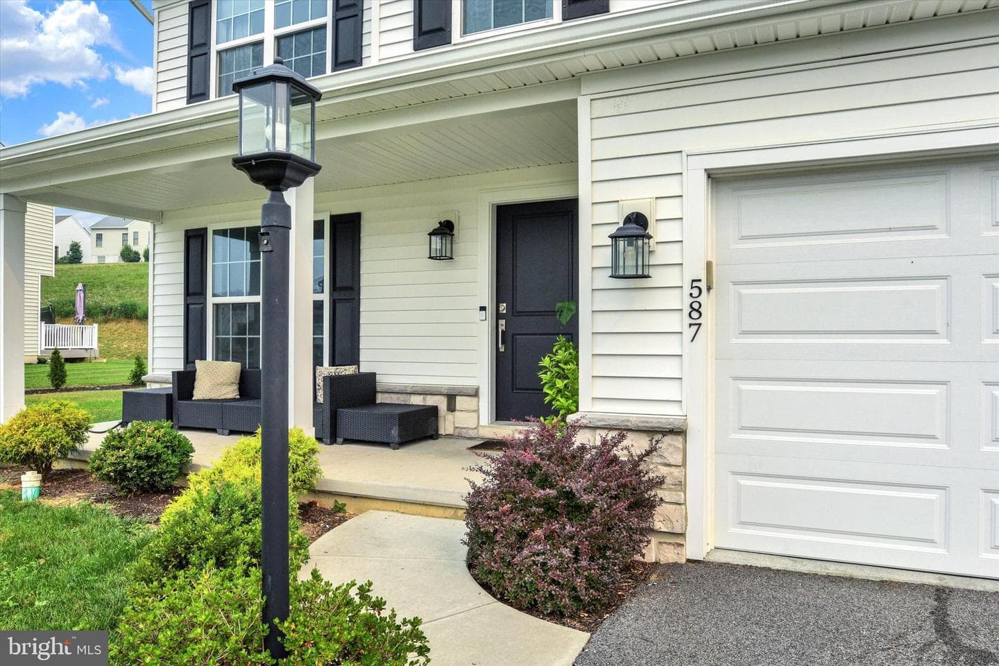 587 Smoke House Drive, Mechanicsburg